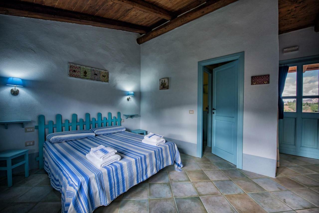 Gonnosfanàdiga Agriturismo Is Conchisceddas מראה חיצוני תמונה